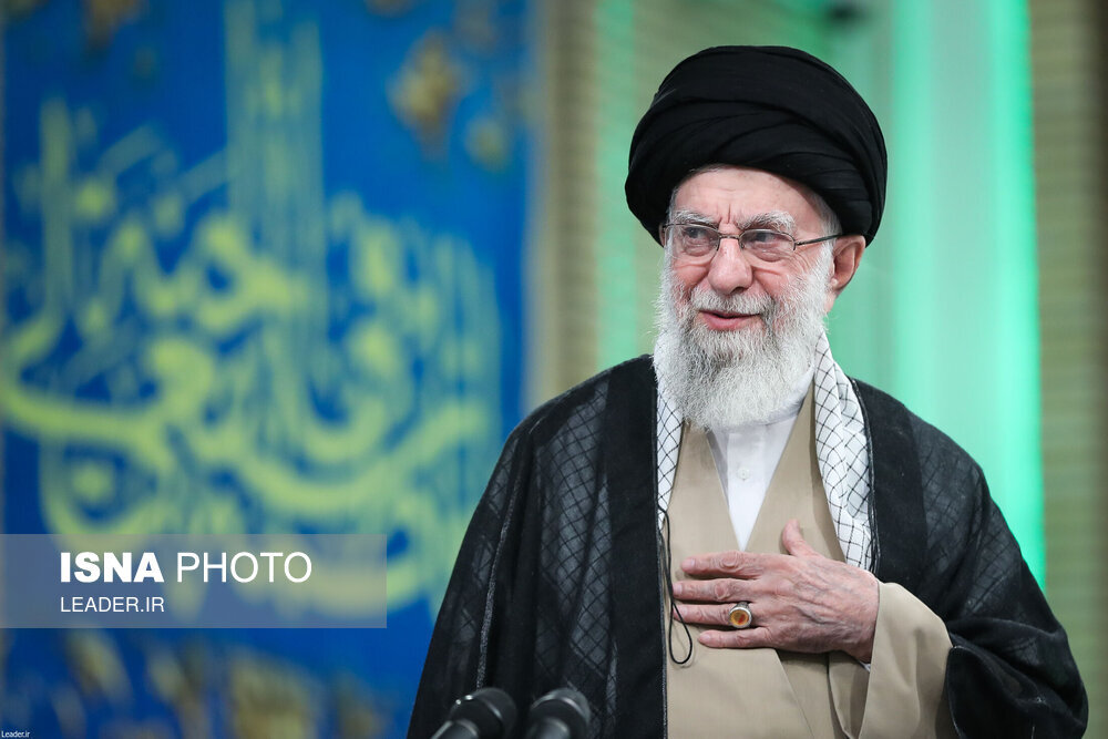 رهبر انقلاب روایتی از دیدار دست اندرکاران کنگره شهدای امدادگر با رهبر انقلاب